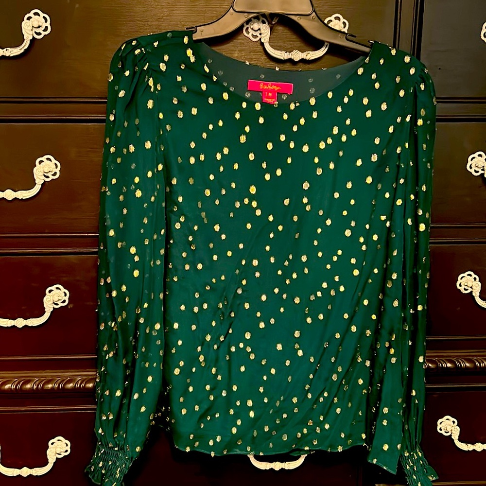 Lilly Pulitzer dark green clip dot blouse.  Excellent used  condition